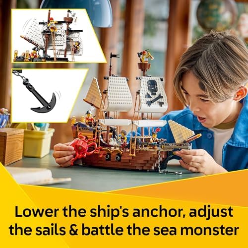 LEGO Creator 3 em 1 Navio Pirata Icônico - Kit de Modelo que se Transforma em um Castelo ou 2 Barcos Gêmeos - Ideia de Decoração para Quarto Infantil - Presente de Aniversário para Meninos e Meninas a partir de 9 Anos - 31387