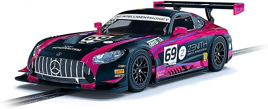 Scalextric C4242 Mercedes AMG GT3 - GT Britânico 2020 - De Haan e KuJala, Preto/Rosa