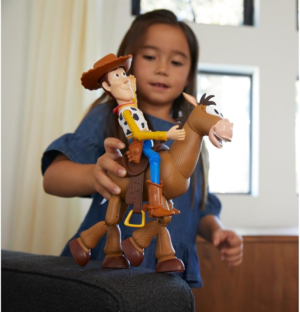Mattel Disney e Pixar Toy Story 4 Woody e Bala no Alvo | Pacote com 2 Personagens, Bonecos Inspirados no Filme, Escala Proporcional para Brincadeiras Criativas, GDB91