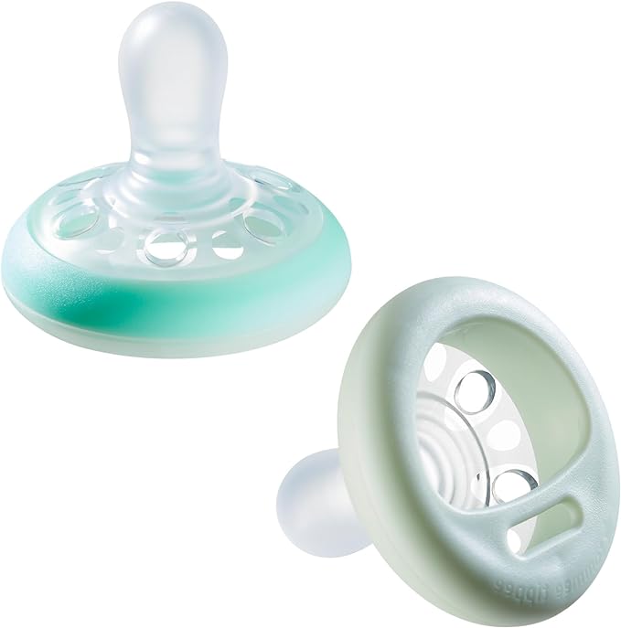 Tommee Tippee - Chupetas Noturnas que brilham no escuro - Kit com 2 tamanho de 0 a 6 meses