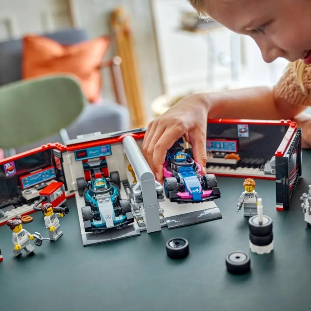LEGO City F1 Garage e Mercedes-AMG e Alpine Cars - Conjunto de veículos de corrida de Fórmula 1 de brinquedo com 2 pilotos e 4 minifiguras mecânicas - Presentes para meninos e meninas com mais de 7 anos ou adultos