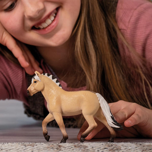 Schleich 13980 HORSE CLUB Estatueta de égua norueguesa Fjord para maiores de 5 anos, preta, creme