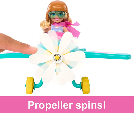 Barbie Chelsea Can Be... Juego de muñeca y avión, avión de 2 plazas con hélice giratoria Daisy y 7 accesorios, incluido cachorro y pegatinas, HTK38