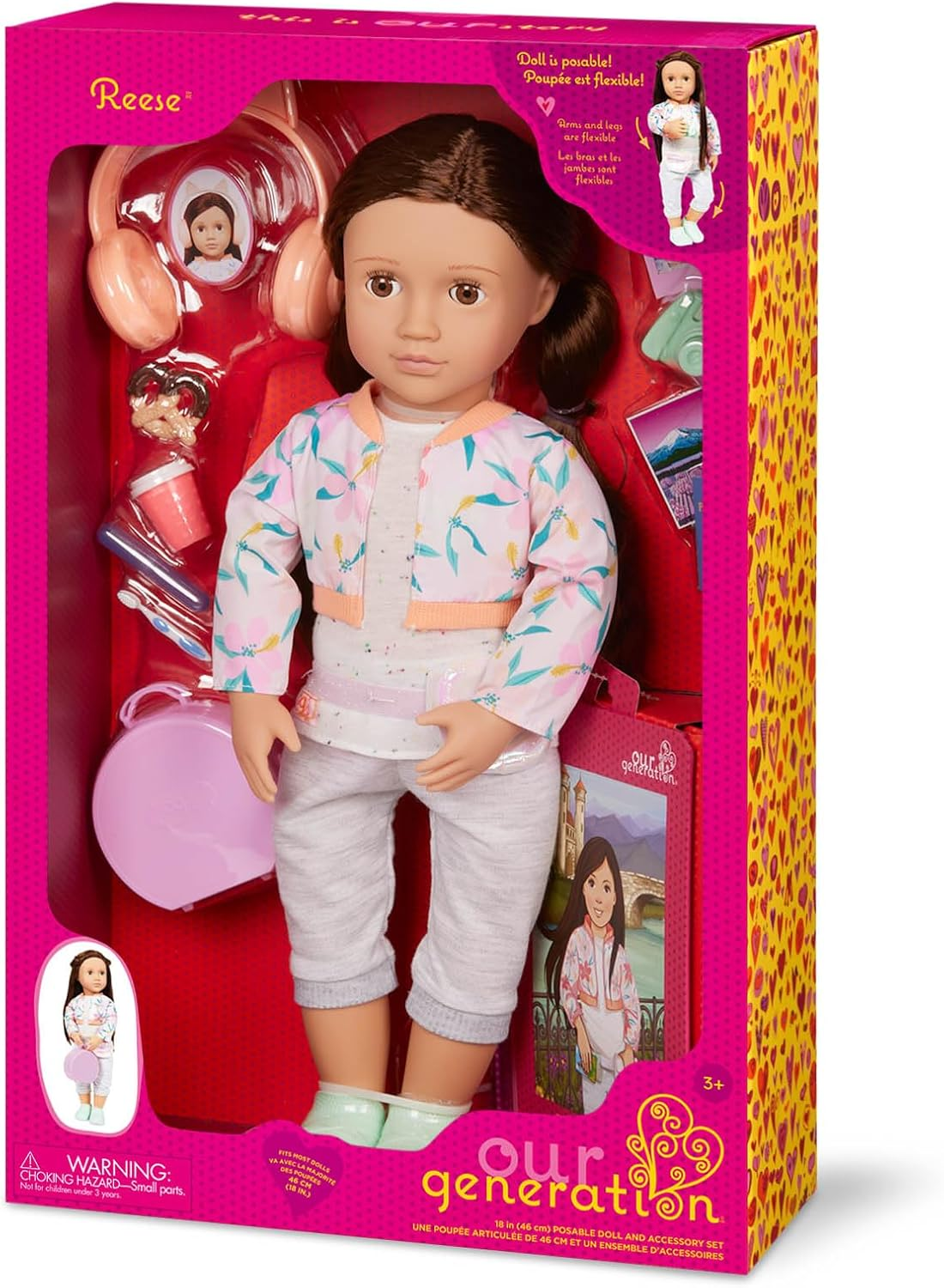 A nossa boneca de viagem Reese da geração - boneca de viagem de 45 cm com o livro de histórias do castelo Curios - inclui 19 peças de roupa temática de viagem e conjunto de acessórios