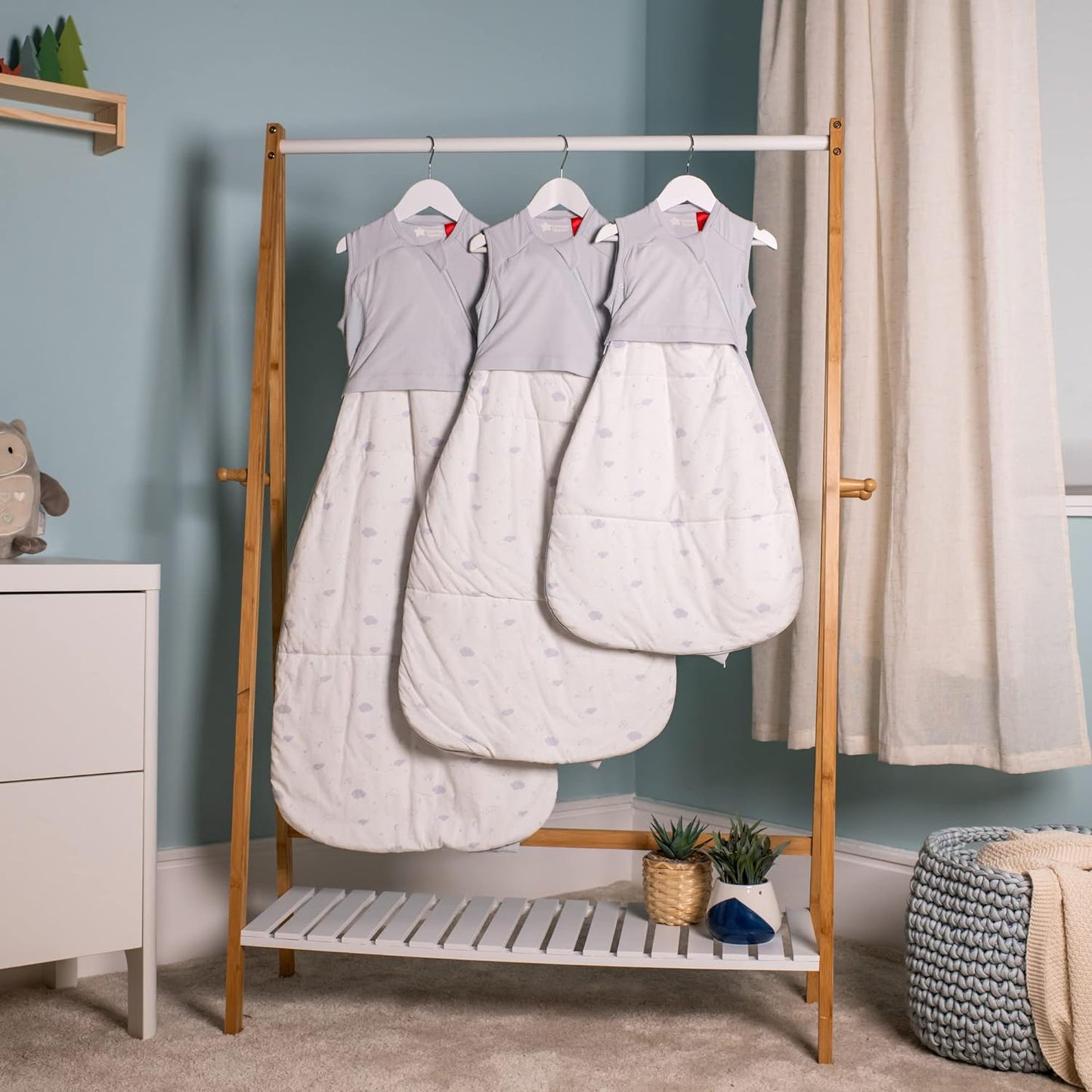 Tommee Tippee Saco de dormir para bebês para todas as estações, o Grobag original, desenvolvido com cientistas do sono, Dual-Tog, design saudável para o quadril, camisa macia rica em algodão e tecido de malha com infusão de aloe vera, 6-18m