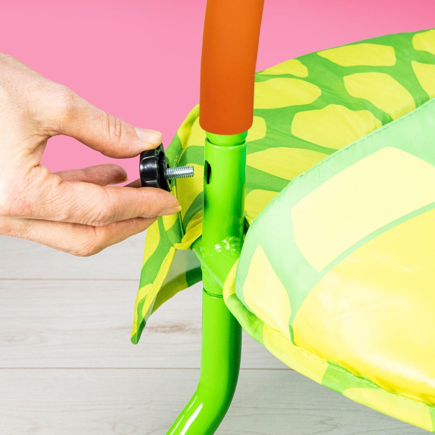 Galt Nursery Trampolim - Trampolim Turtle Toddlers que estimula a brincadeira ativa das crianças - Mini trampolim infantil para áreas internas e externas - Estrutura durável