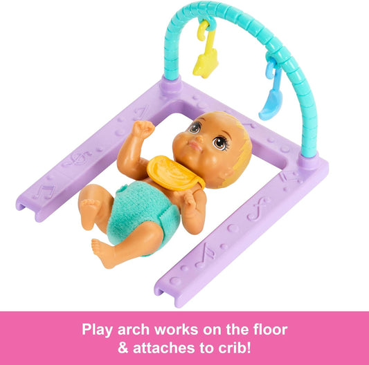 Barbie Skipper - Juego de muñeca y guardería con accesorios, incluye muñecas gemelas, 1 cuna, 1 columpio, 1 balancín y más, HXM99