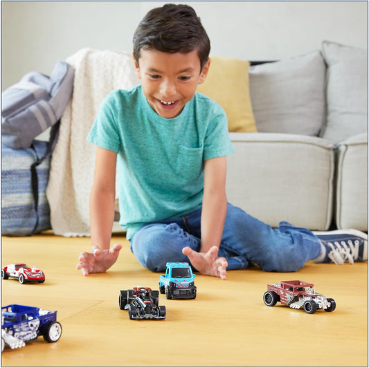 Hot Wheels Conjunto de 2 carros de brinquedo Pull-Back Speeders em escala 1:43, puxa carros para trás e solta, alto desempenho, colecionável, com motor Rolomatic ou porta ou capô que abre, os modelos podem variar, HPR91