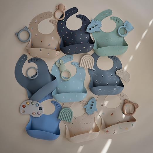 Mushie Babador de Silicone Baby | Babadores Impermeáveis com Ajuste Perfeito | Babadores Fáceis de Limpar para Alimentação do Bebê | 4 Tamanhos Ajustáveis com Bolsos Frontais Fundos | 100% Livre de BPA e Ftalatos
