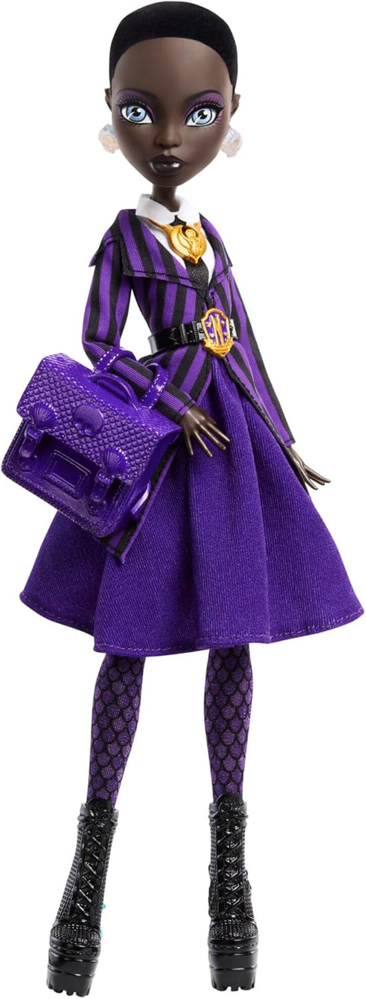 Monster High Boneca e acessórios x Wednesday, Bianca Barclay colecionável em uniforme da Academia Nevermore com amuleto da Sereia, mochila e suporte para boneca, JDR71