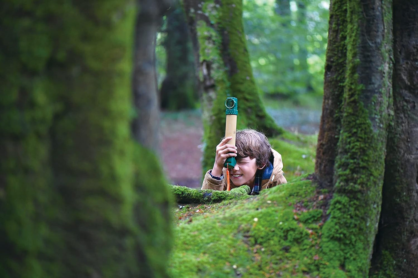 Hape E5569 Periscope Periscópio de esconde-esconde, feito de bambu sustentável, brinquedos ao ar livre divertidos para a natureza. 3 anos +
