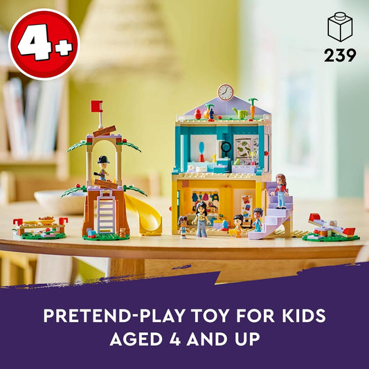 LEGO Conjunto de jogos para sala de aula pré-escolar Friends Heartlake City, brinquedos de aprendizagem para meninas, meninos e crianças de 4 anos ou mais, brincadeira criativa de simulação com 2 minibonecas e 4 microbonecas, ideia