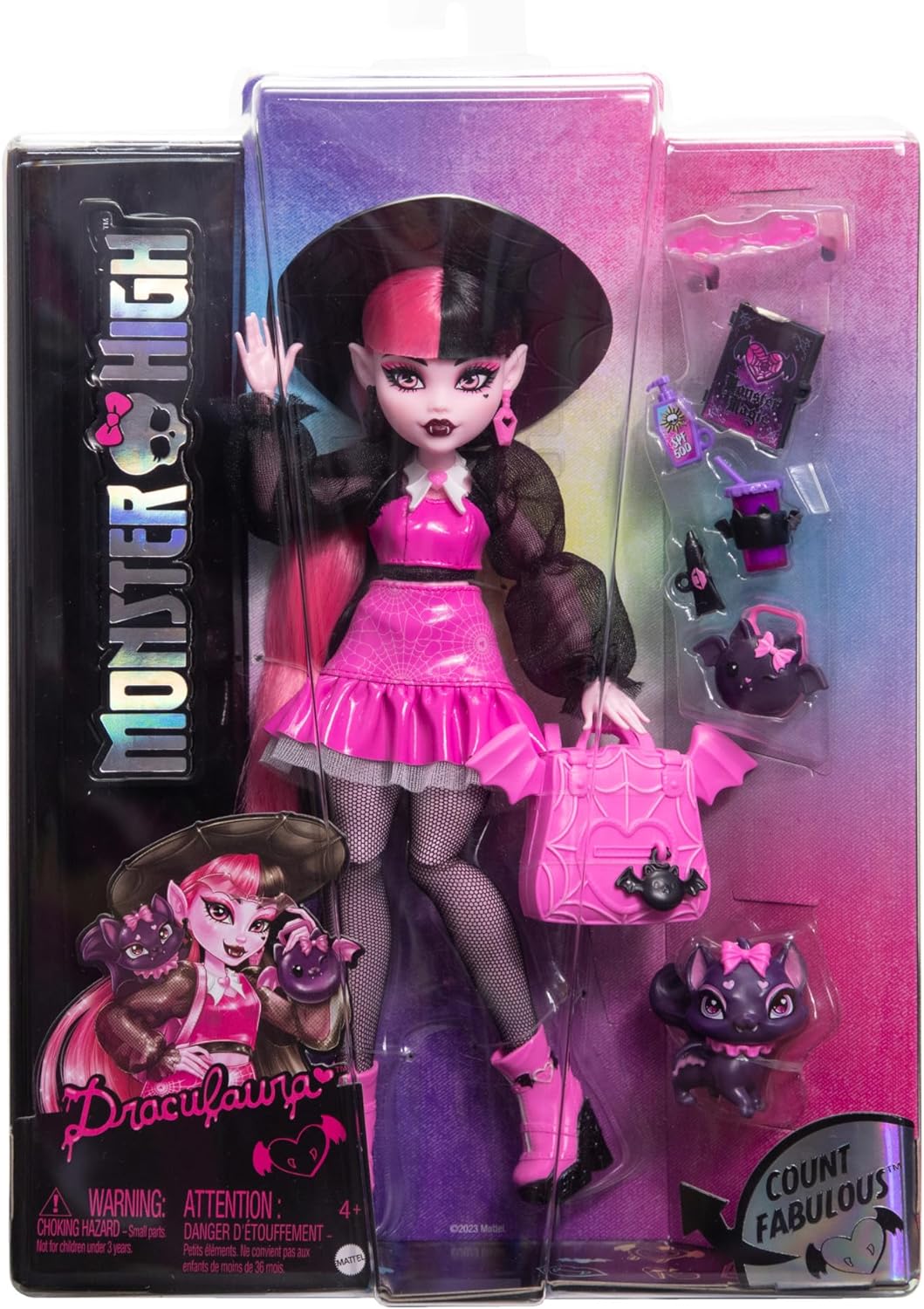 Muñeca Monster High Draculaura con la fabulosa mascota Bat-Cat del Conde y accesorios como mochila, libro de hechizos, caja bento y más