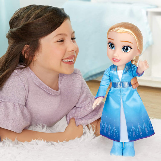 Muñeca de viaje Frozen Disney 2 Elsa, muñeca de 35 cm de altura, incluye vestido icónico inspirado en la película, botas y pelo largo trenzado para mayor juego, para niñas de 3 años en adelante