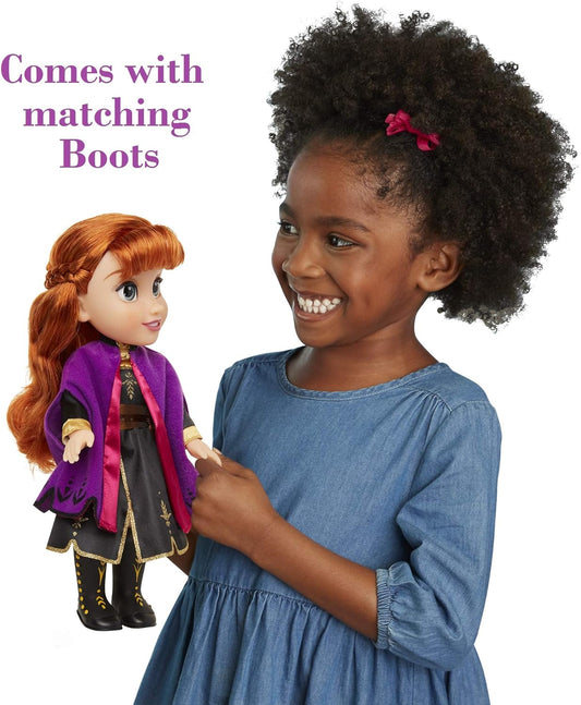 Muñeca Frozen Disney 2 Anna Adventure, 14 pulgadas de alto con capa de viaje violeta, botas y lindo peinado, para mayores de 3 años