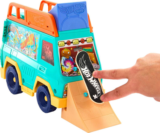 Hot Wheels Skate Fingerboard Playset, Skate Van, desenvolvido em colaboração com Tony Hawk, com skate de dedo exclusivo e um par de tênis de skate removíveis, JGG91