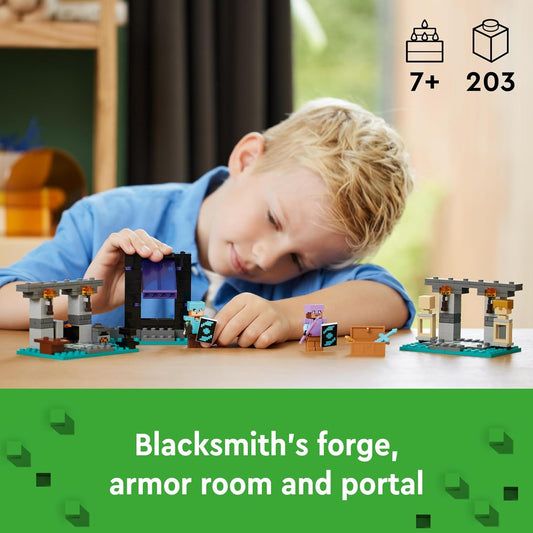LEGO Minecraft The Armory Building Toys para crianças, meninos e meninas a partir de 7 anos, apresentando figuras de personagens, incluindo Alex com uma espada de diamante, conjunto de armas, presentes de dramatização para jogadores 21252