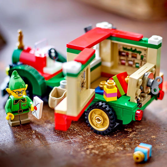 LEGO Caminhão de Entregas do Papai Noel - Brinquedo colorido para brincar e exibir, incluindo árvore de Natal, presentes e decorações - Presente para meninos e meninas a partir de 8 anos - 40746