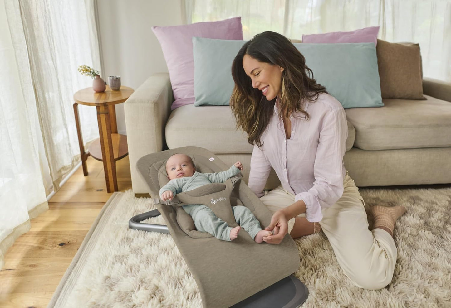 Ergobaby 3 em 1 Evolve Bouncer, espreguiçadeira ergonômica para bebês desde o nascimento até a criança, balanço para bebês com inserção para recém-nascidos (2,5 kg - 13,2 kg), azeitona macia