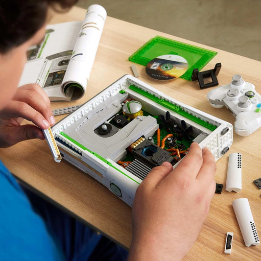 MEGA Conjunto de construção colecionável Microsoft, modelo de réplica do Xbox 360 com 1342 peças, controlador e luzes LED, brinquedo de construção e exibição para colecionadores adultos
