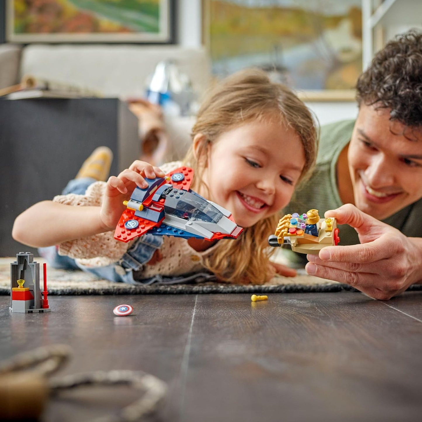 LEGO ǀ Marvel Capitão América vs. Thanos - Brinquedo de Construção dos Vingadores com Jato e 2 Minifiguras com Acessórios, incluindo o Escudo do Capitão América - Presente de Super-Herói para Meninos a partir de 4 Anos - 76319