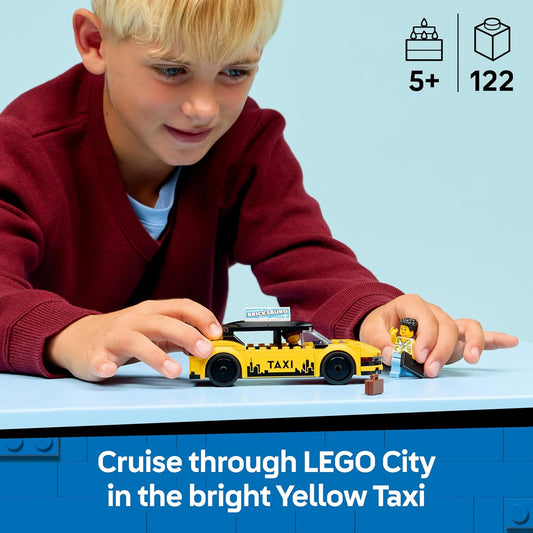 LEGO City Táxi Amarelo de Brinquedo - Kit de Modelo de Carro Elétrico com 2 Minifiguras e Teto Removível - Conjunto para Desenvolvimento da Coordenação Motora Fina - Pequena Ideia de Presente de Aniversário para Meninos a partir de 5 Anos - 60487