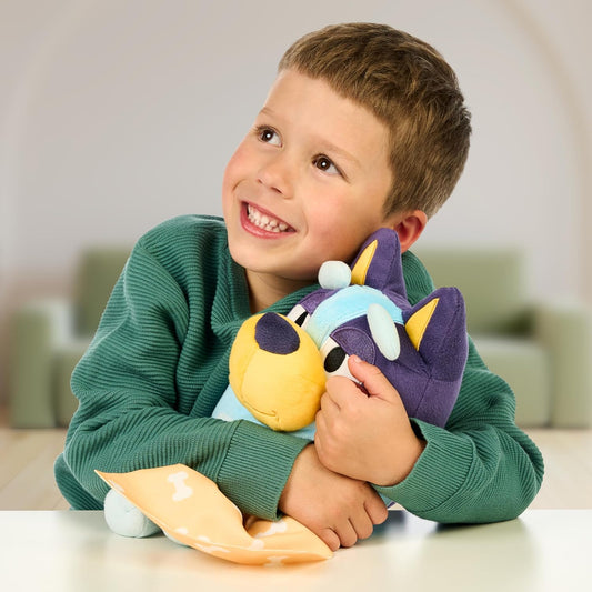 Peluche Bluey Sleepy Time de 13 pulgadas con manta, presione sobre la barriga para escuchar 7 frases divertidas, cante junto con la canción temática, muy suave, hecho con telas de lujo y costuras detalladas