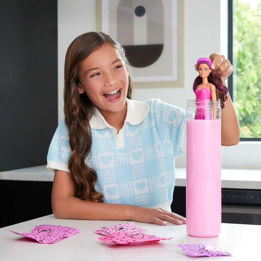 Barbie Boneca Color Reveal e acessórios, série Ballerina, 6 surpresas de unboxing, incluindo mudança de cor, inspirada no Balletcore (os estilos podem variar, HRK17)