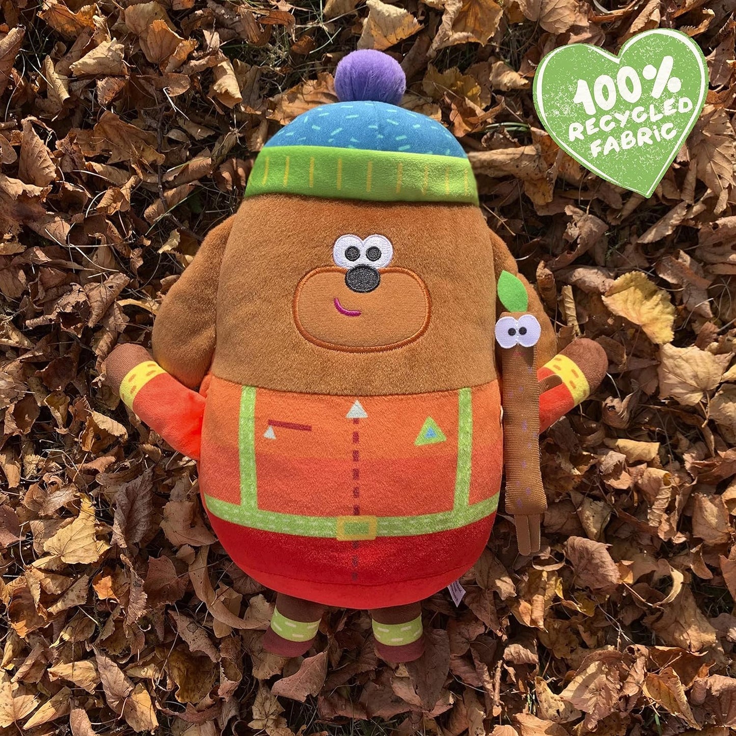 Hey Duggee Sons e música - Explore e ronque Camping Duggee com bastão pegajoso e saco de dormir reversível Brinquedo macio reciclado sustentável. 2 em 1! Inclui atividades QR (2174), laranja