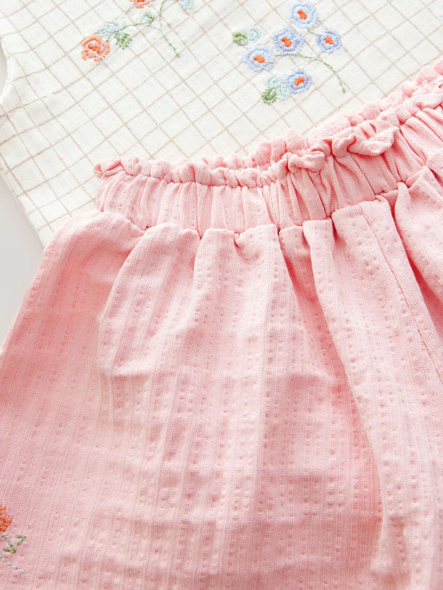 |Girl| Conjunto De Colete e Shorts Peplum 100% Algodão Com Flores Bordadas Em Branco/Rosa (3 meses a 7 anos)