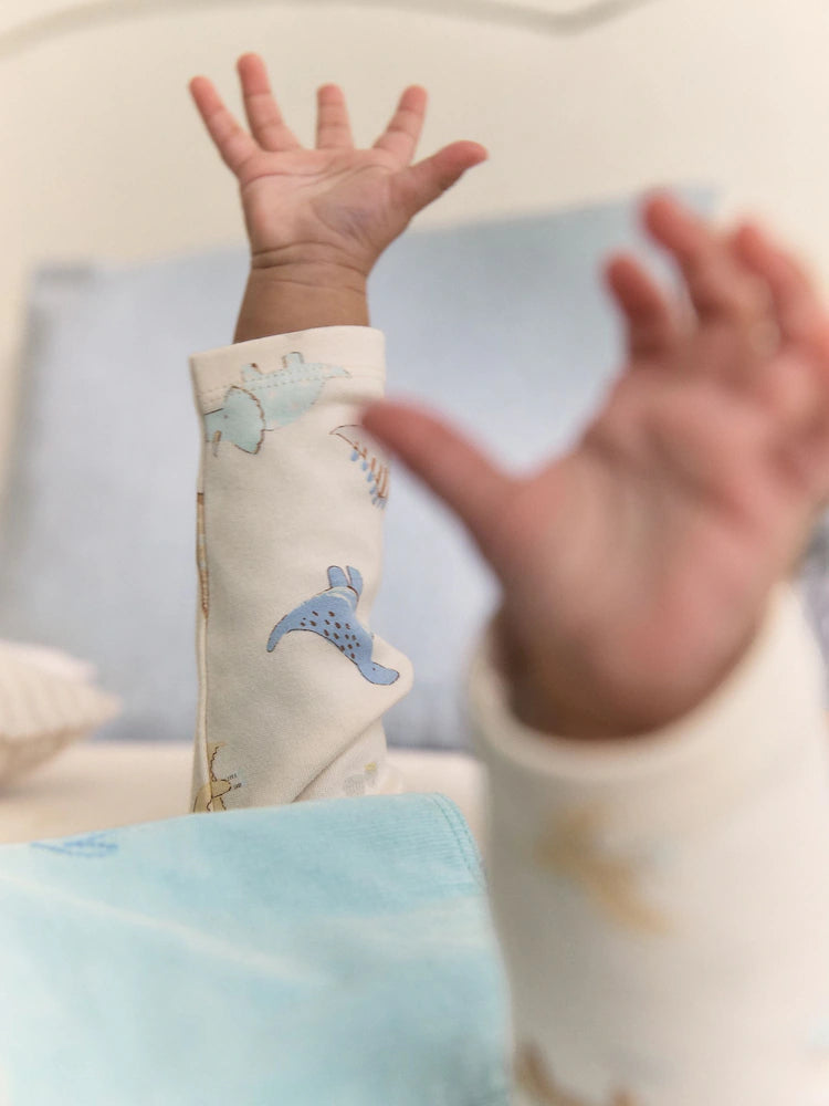 |BabyBoy| Conjunto De Bebê: Jardineira de Veludo Cotelê com Estampa de Dinossauro Azul e Body (0 meses a 3 anos)