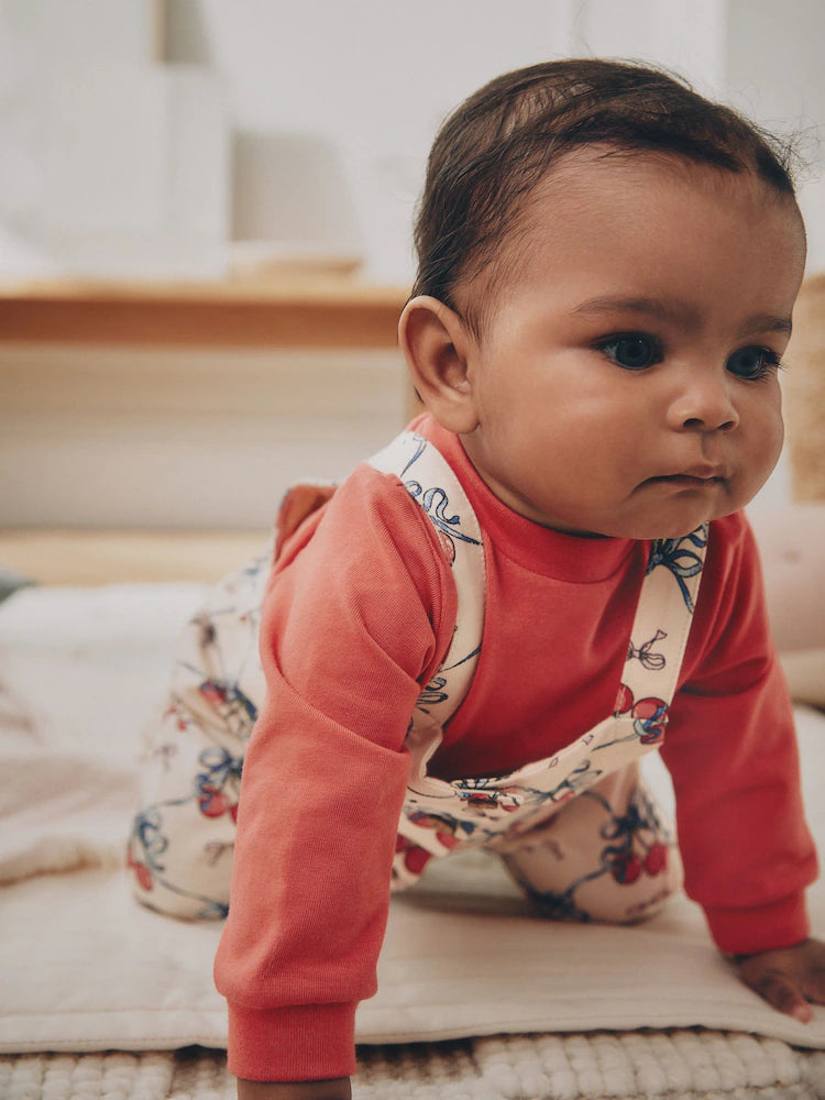 |BabyGirl| Conjunto De 2 Peças: Body De Manga Longa Cor cru Com Estampa De Cerejas e ardineira de tecido (0 meses a 2 anos)