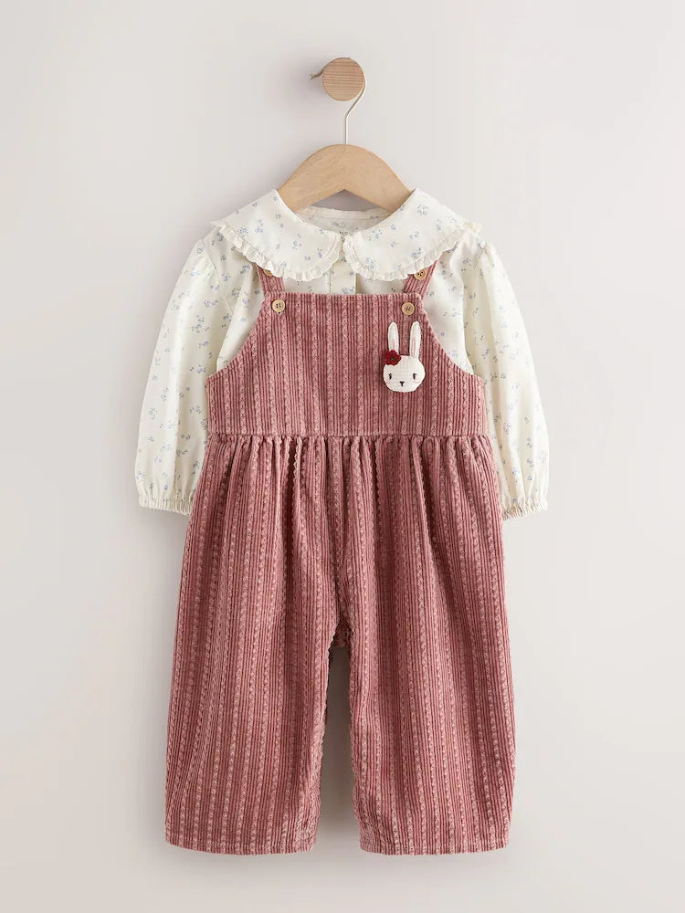 |Girl| Conjunto De 2 Peças: Blusa Com Estampa Floral Miúda (Tom Cru) e Jardineira De Veludo Cotelê Rosa (3 meses a 7 anos)