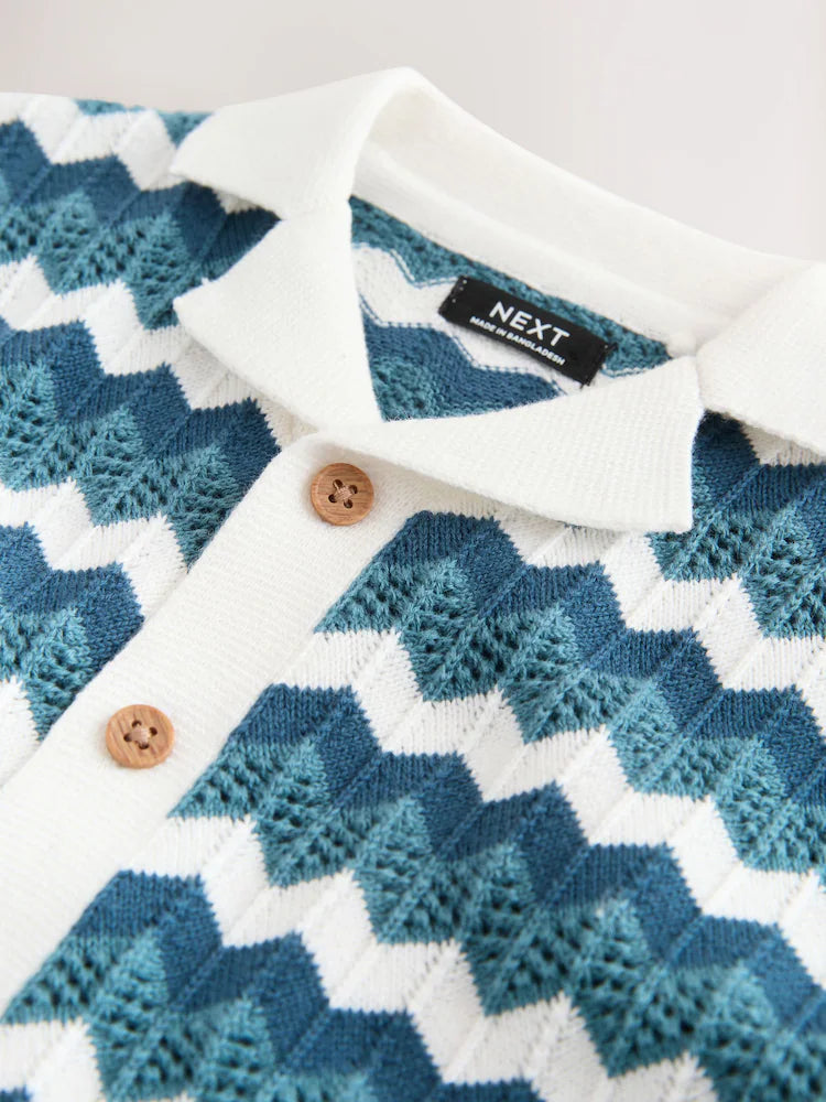 |Boy| Camisa Polo Azul/Branca Com Gola Redonda Em Zigue-Zague (3 meses a 7 anos)