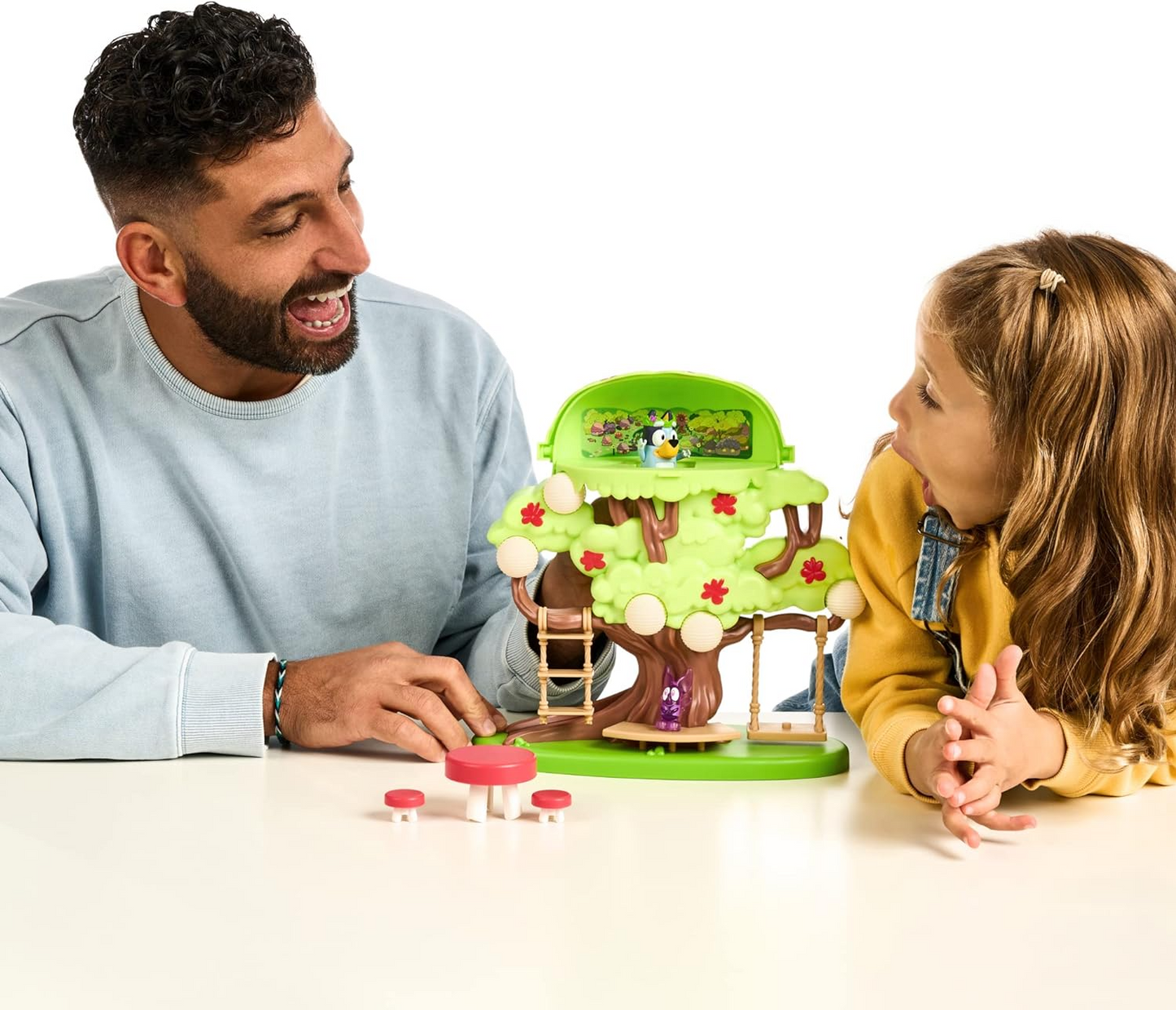 Juego de casa en el árbol de Bluey con escondite secreto de hadas, corona de flores y figura de hada secreta: incluye Bluey, columpio, hamaca y escalera de cuerda para mayores de 3 años con 4 ACCESORIOS, 2 FIGURAS, 1 JUEGO DE ÁRBOL