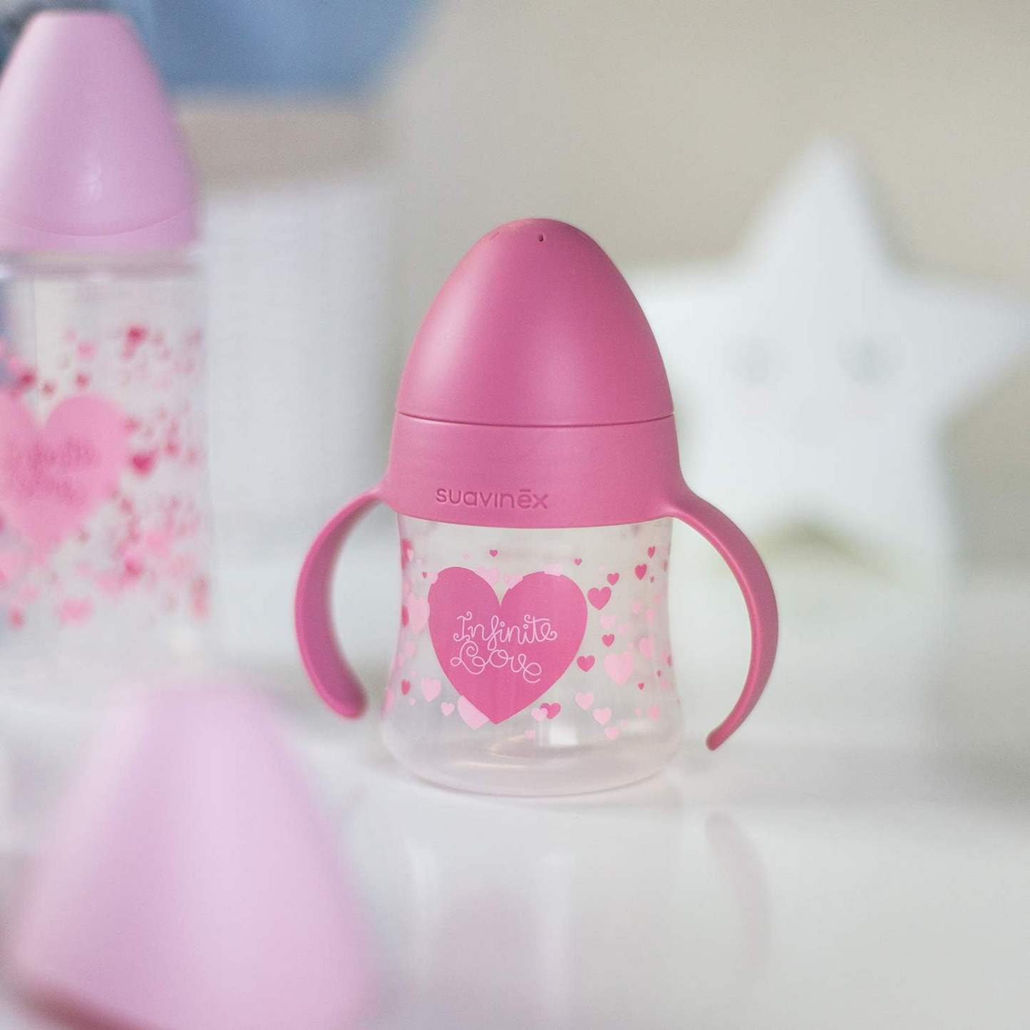 SUAVINEX Set para recién nacidos, 2 biberones 270 ml + biberón 150 ml + biberón 150 ml con asas + chupete fisiológico -2-4 meses con tetina de silicona, color: blanco