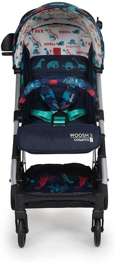 Cosatto Carrinho Woosh 3 – Carrinho de passeio leve desde o nascimento até 25 kg – Dobrável com uma mão, compacto, alça telescópica, cesta de compras extra grande, porta-copos e capa de chuva (D é para Dino)