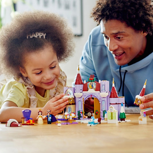 LEGO - Brinquedo de celebração de inverno do Disney Princess Belle’s Castle