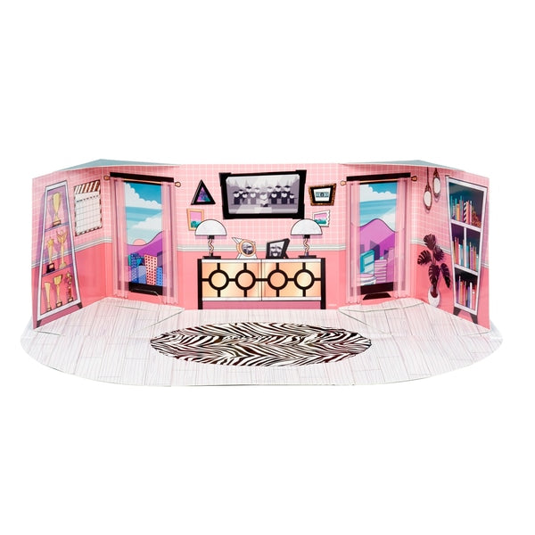 L.O.L. Surprise! Furniture School Office with Boss Queen