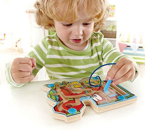 Hape - Tren de madera laberinto magnético