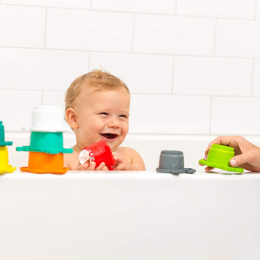 Infantino Empilhamento de Copos com Moinho de Água, conjunto de 8 peças
