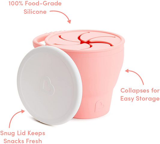Munchkin® C'est Silicone! Snack Catcher® dobrável com tampa, Coral - Copo para comida infantil