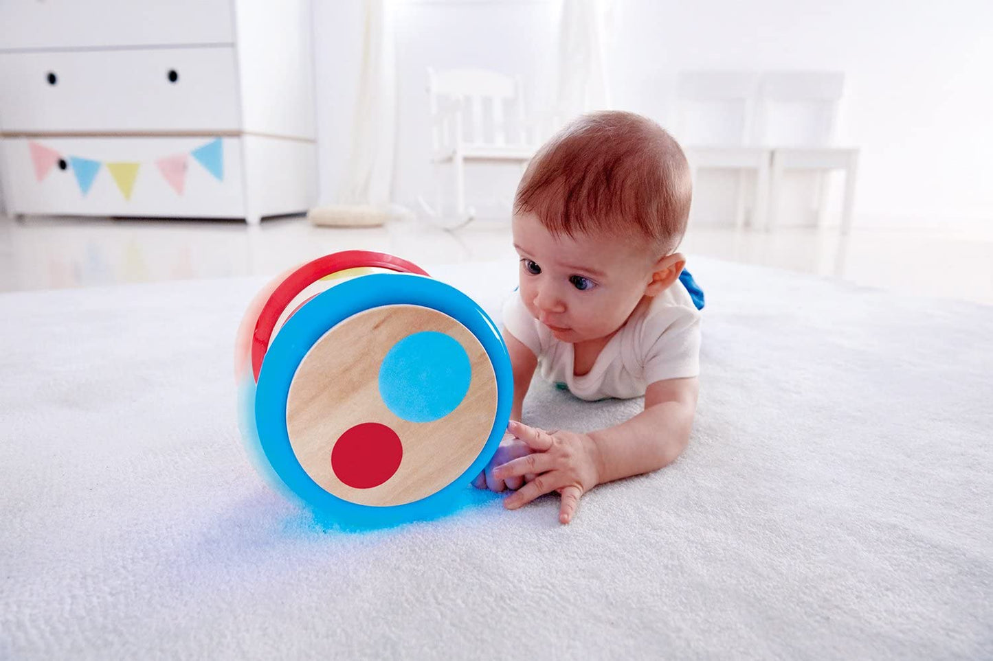 Hape - Tambor de bebê Light Up Rolling - Brinquedo musical de madeira