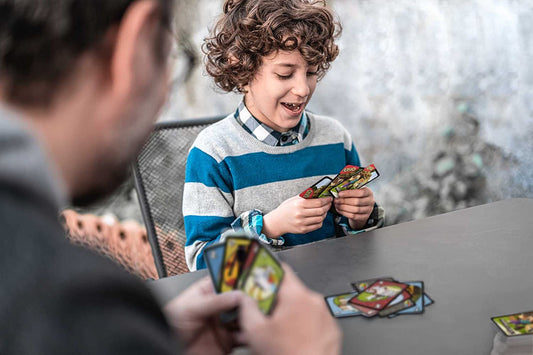 UNO Minecraft Card Game de videogame Deck de colecionador com tema 112 cartas com imagens de personagens, presente para fãs de 7 anos ou mais - FPD61