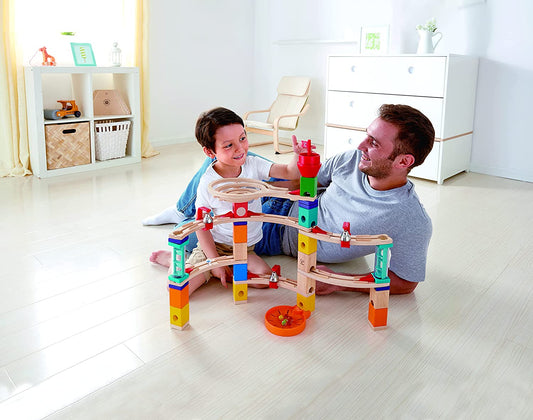 Hape E6019 Quadrilla Castle Escape Carrera de canicas