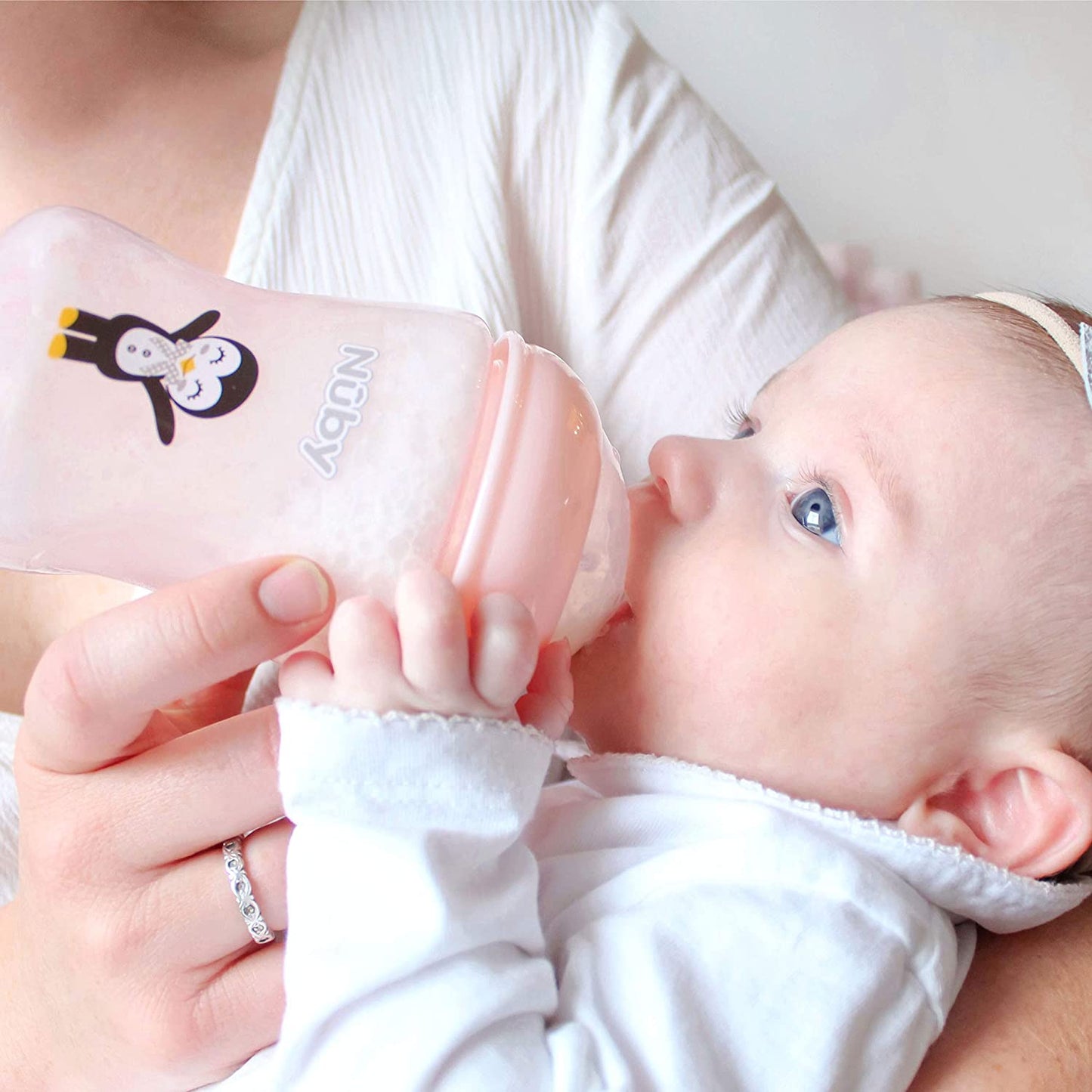 Nuby Easy Latch Mamadeiras Decoradas Anti-Cólicas 3x 240ml + 1 Chupeta Decorada PINK