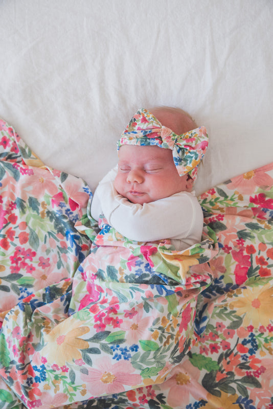 Tiara de alondra con perlas de cobre tejidas