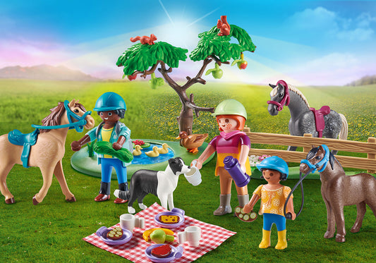 Campo de picnic Playmobil en el Paseo del Caballo