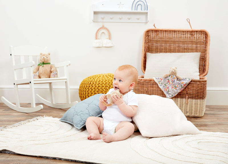 Disney Sempre e para sempre Winnie the Pooh de madeira de anel chocalho