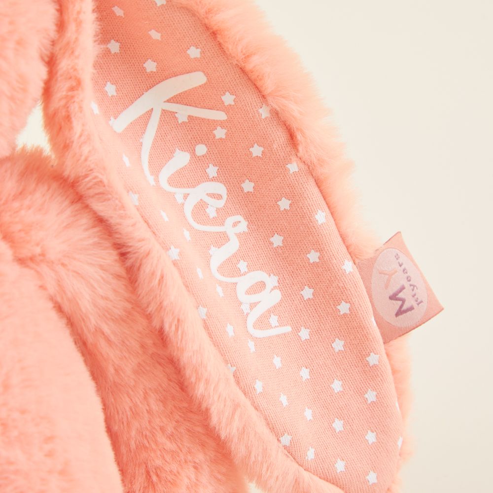 Coelhinho de pelúcia coral personalizado